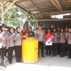 Salurkan Air Bersih, Warga: Terima Kasih Polres Sidrap