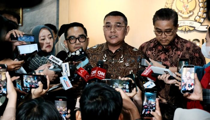 Wamen Ossy: Kementerian ATR/BPN Hormati Proses Hukum dan Pastikan Layanan Pertanahan Tetap Berjalan. 