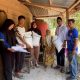 Sirajuddin Turun Langsung Serahkan Bantuan Pangan kepada Warga Lansia.
