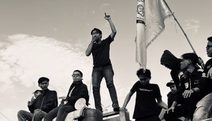 Antrean Panjang di Sejumlah SPBU Sulawesi Selatan, Distribusi BBM Dipertanyakan