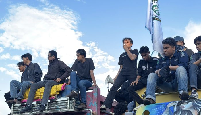 BBM Diklaim Aman, Antrean SPBU di Makassar Tetap Mengular, DEMA FUF Pertanyakan Penyebabnya