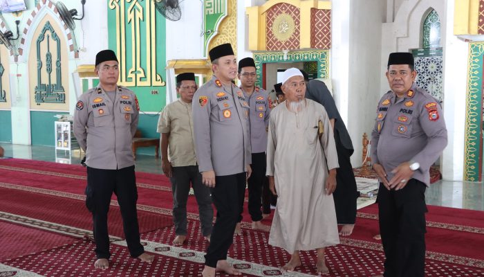 Pererat Silaturahmi, Kapolres Sidrap Sampaikan Pesan Kamtibmas Lewat Jumling  ​