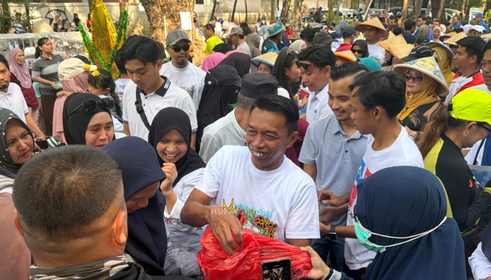 Kompak dan Penuh Semangat, Sidrap Curi Perhatian di Karnaval Hari Jadi ke-357 Sulsel