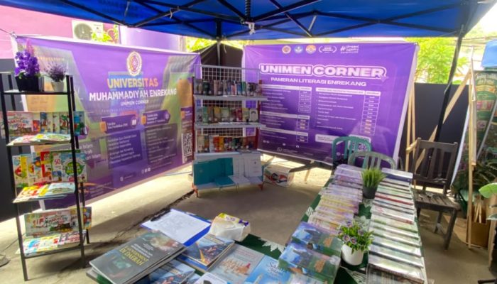UNIMEN Corner Ikut Meriahkan Pameran Literasi di Perpustakaan Daerah Enrekang